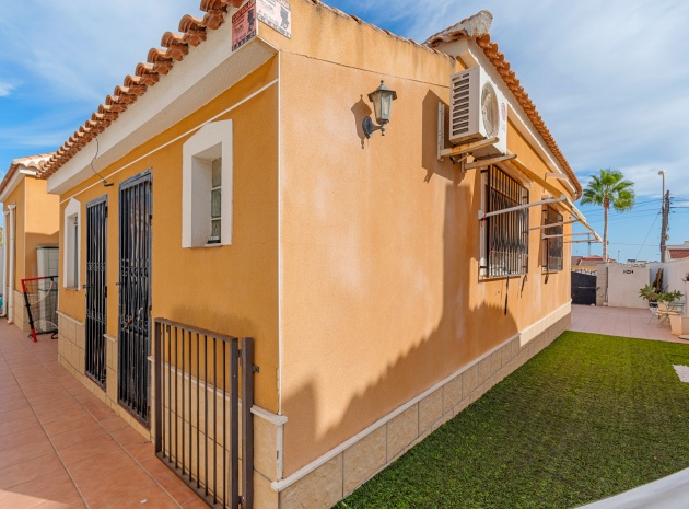 Återförsäljning - Villa - Ciudad Quesada