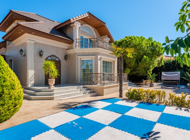 Resale - Villa - Ciudad Quesada
