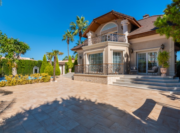 Resale - Villa - Ciudad Quesada