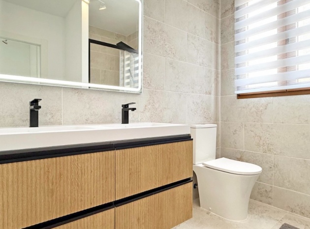 Resale - Townhouse - Santiago de la Ribera