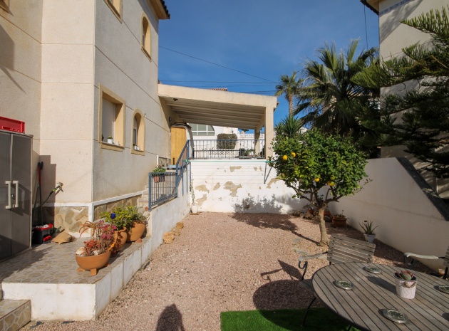 Resale - Villa - Villamartin