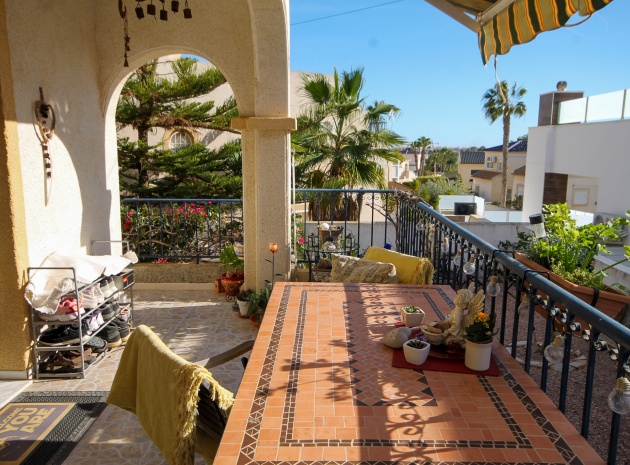 Resale - Villa - Villamartin