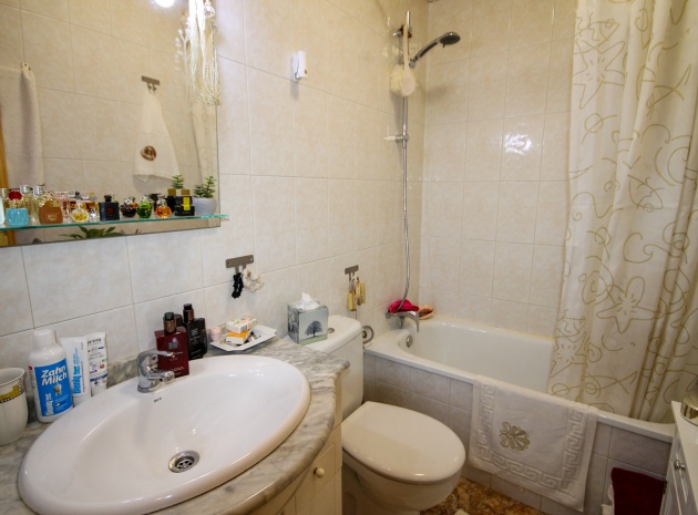 Resale - Villa - Villamartin