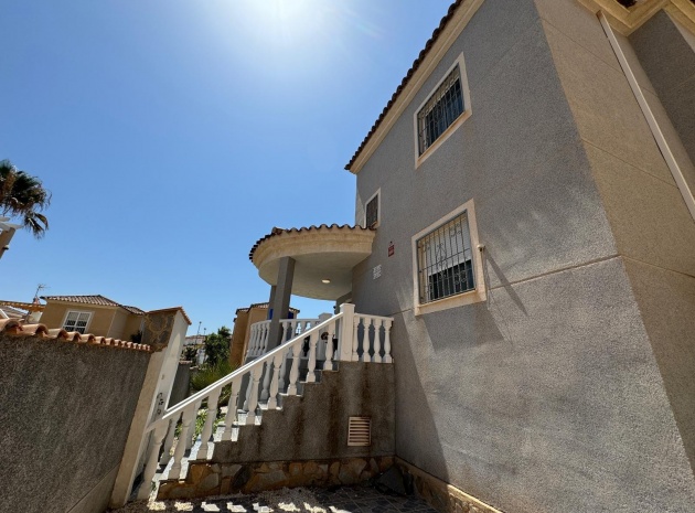 Resale - Villa - Playa Flamenca - Res Laguna