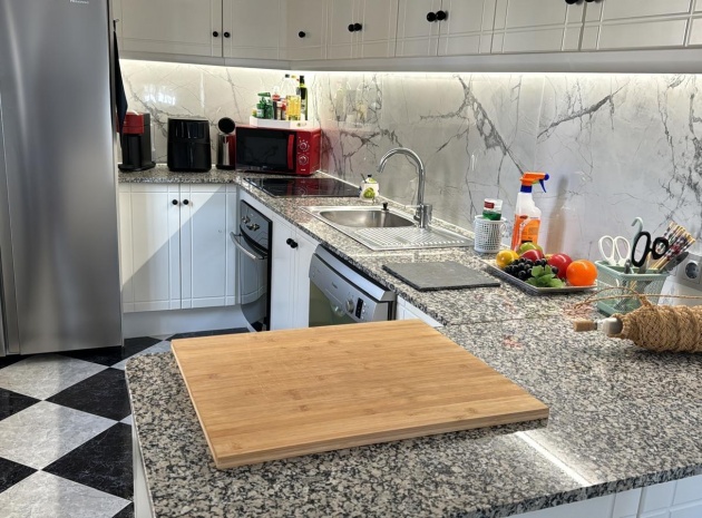 Resale - Villa - Playa Flamenca - Res Laguna