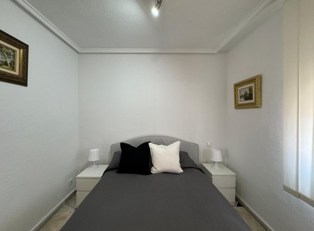 Resale - Villa - Playa Flamenca - Res Laguna