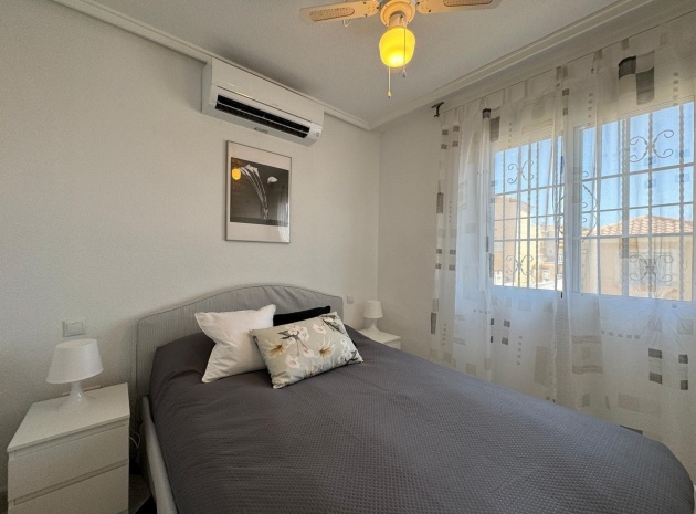 Resale - Villa - Playa Flamenca - Res Laguna
