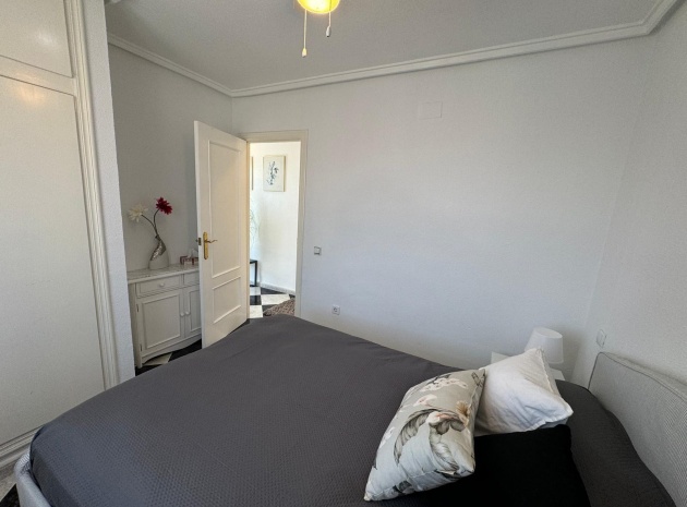 Resale - Villa - Playa Flamenca - Res Laguna