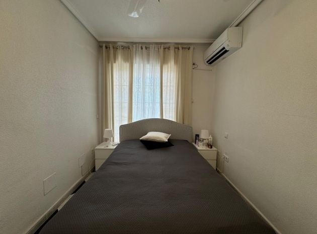 Resale - Villa - Playa Flamenca - Res Laguna