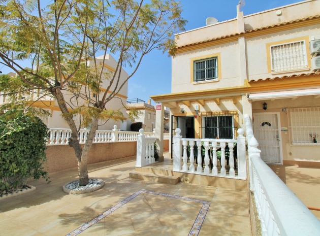 Resale - Townhouse - Villamartin