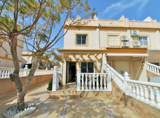 Resale - Townhouse - Villamartin