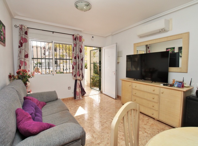 Resale - Townhouse - Villamartin