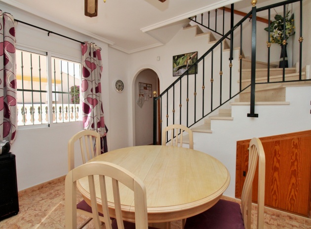 Resale - Townhouse - Villamartin