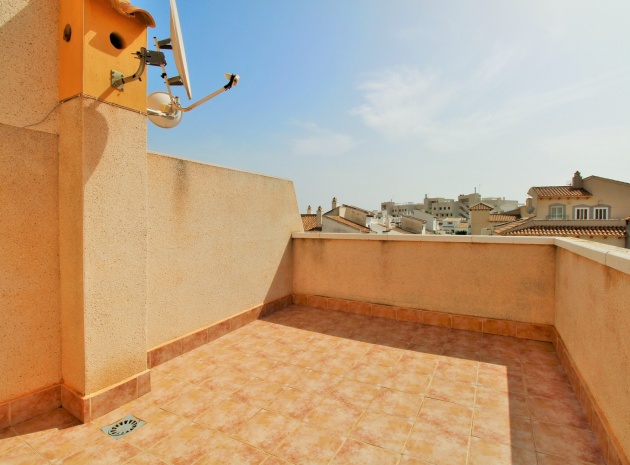 Resale - Townhouse - Villamartin