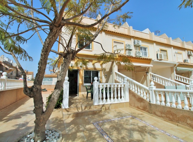 Resale - Townhouse - Villamartin