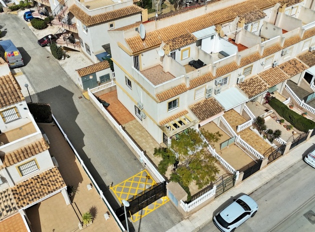 Resale - Townhouse - Villamartin