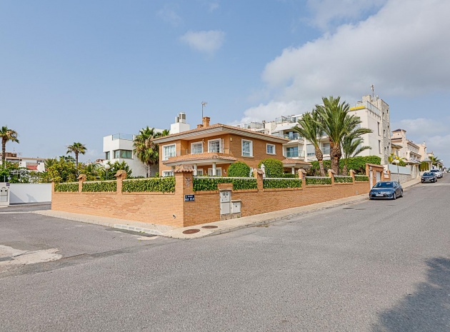 Resale - Villa - Torrevieja - la veleta