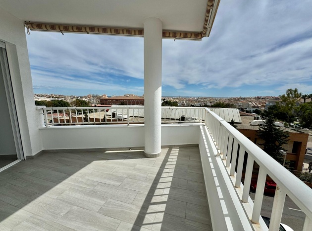 Resale - Apartment - Torrevieja - Nueva Torrevieja