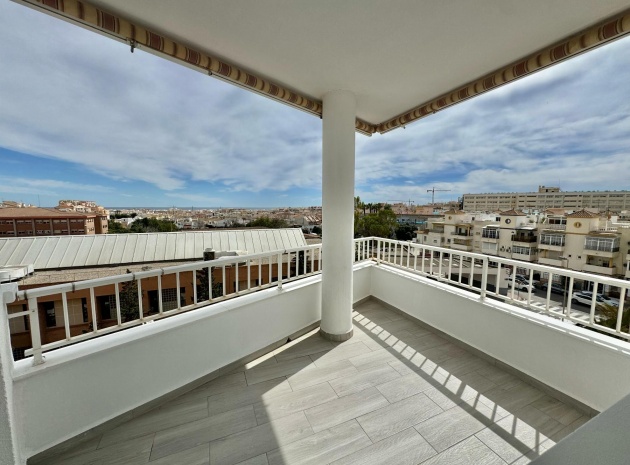 Resale - Apartment - Torrevieja - Nueva Torrevieja
