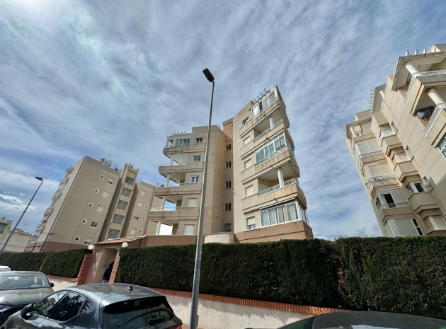 Resale - Apartment - Torrevieja - Nueva Torrevieja