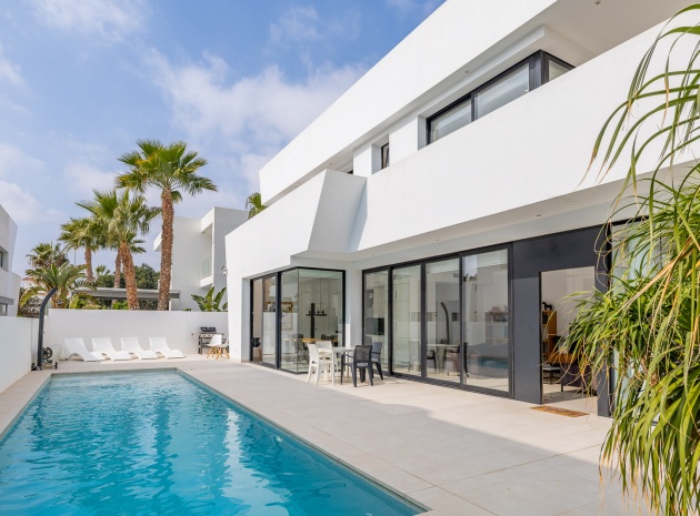 Återförsäljning - Villa - Ciudad Quesada