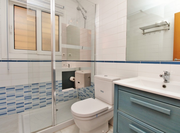 Återförsäljning - Lägenhet - Villamartin