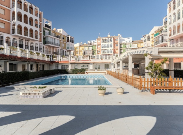 Återförsäljning - Lägenhet - Torrevieja - mar azul