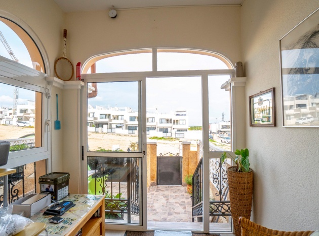 Resale - Townhouse - Villamartin - entre golf