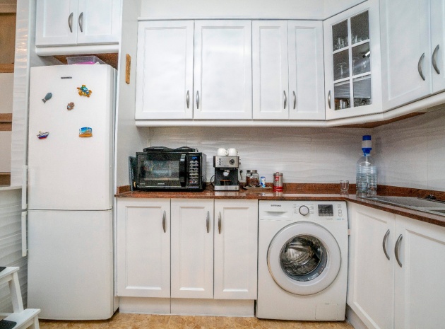 Resale - Townhouse - Villamartin - entre golf