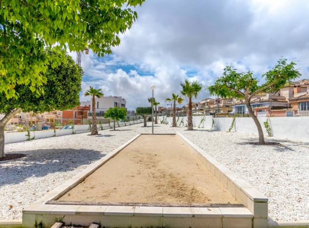 Resale - Townhouse - Villamartin - entre golf
