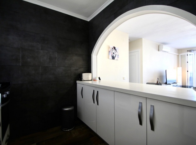 Resale - Apartment - Villamartin