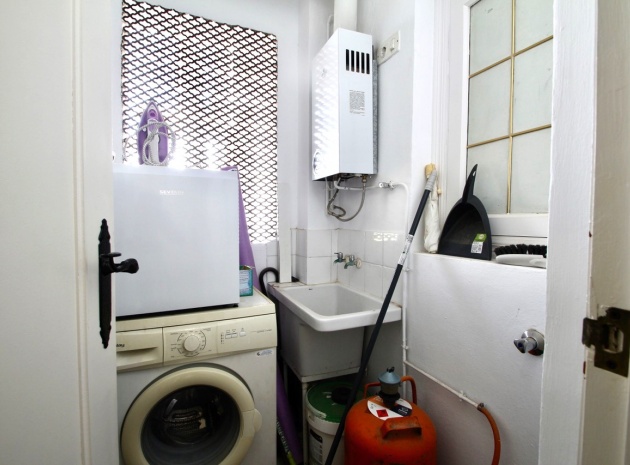 Resale - Apartment - Villamartin