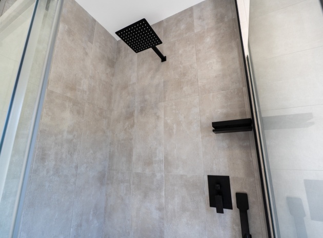 Revente - Maison de ville - Bigastro