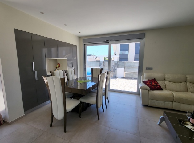 Resale - Villa - Ciudad Quesada - Pueblo Bravo