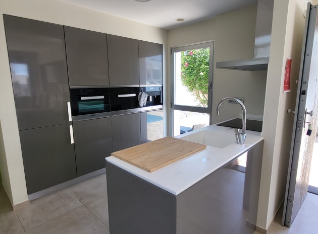 Resale - Villa - Ciudad Quesada - Pueblo Bravo