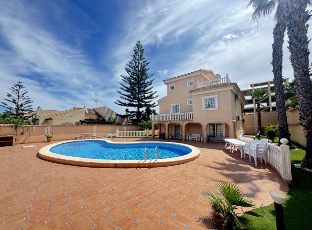Återförsäljning - Villa - La Zenia