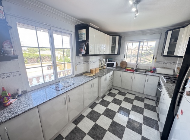 Återförsäljning - Villa - La Zenia