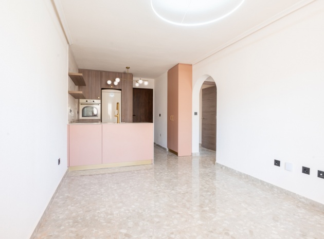 Resale - Apartment - La Florida  - La Florida