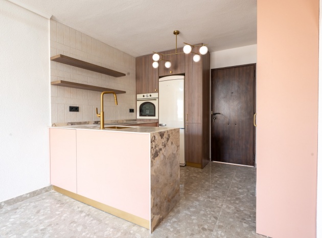 Resale - Apartment - La Florida  - La Florida