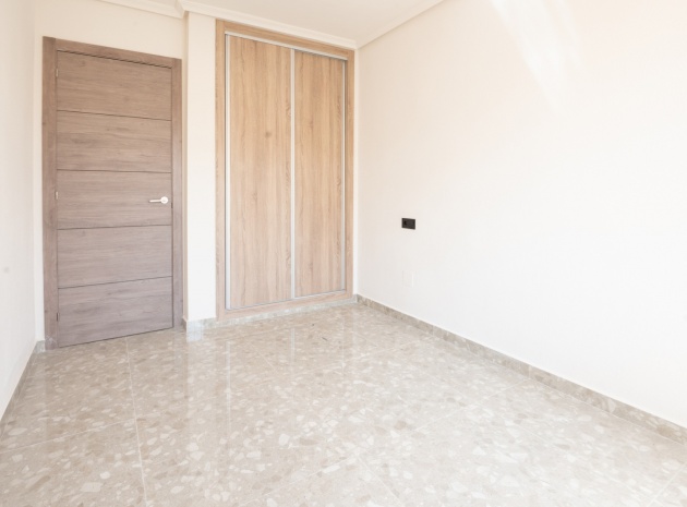 Resale - Apartment - La Florida  - La Florida