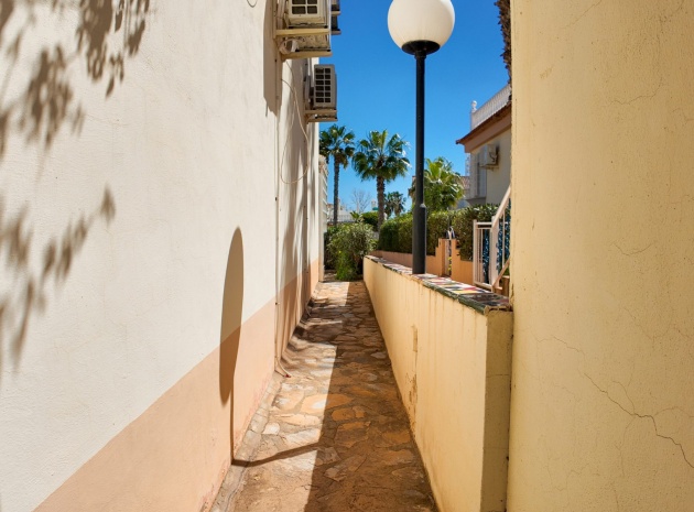 Resale - Apartment - Los Altos