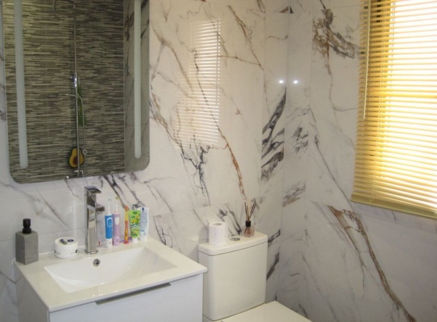 Återförsäljning - Villa - Ciudad Quesada