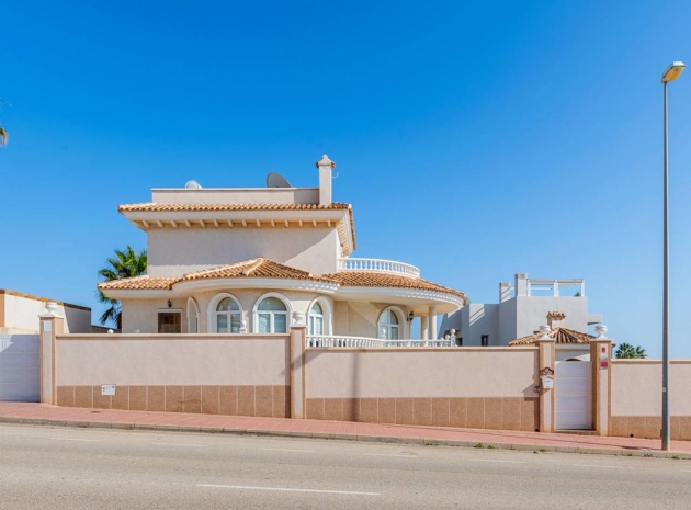 Resale - Villa - Ciudad Quesada