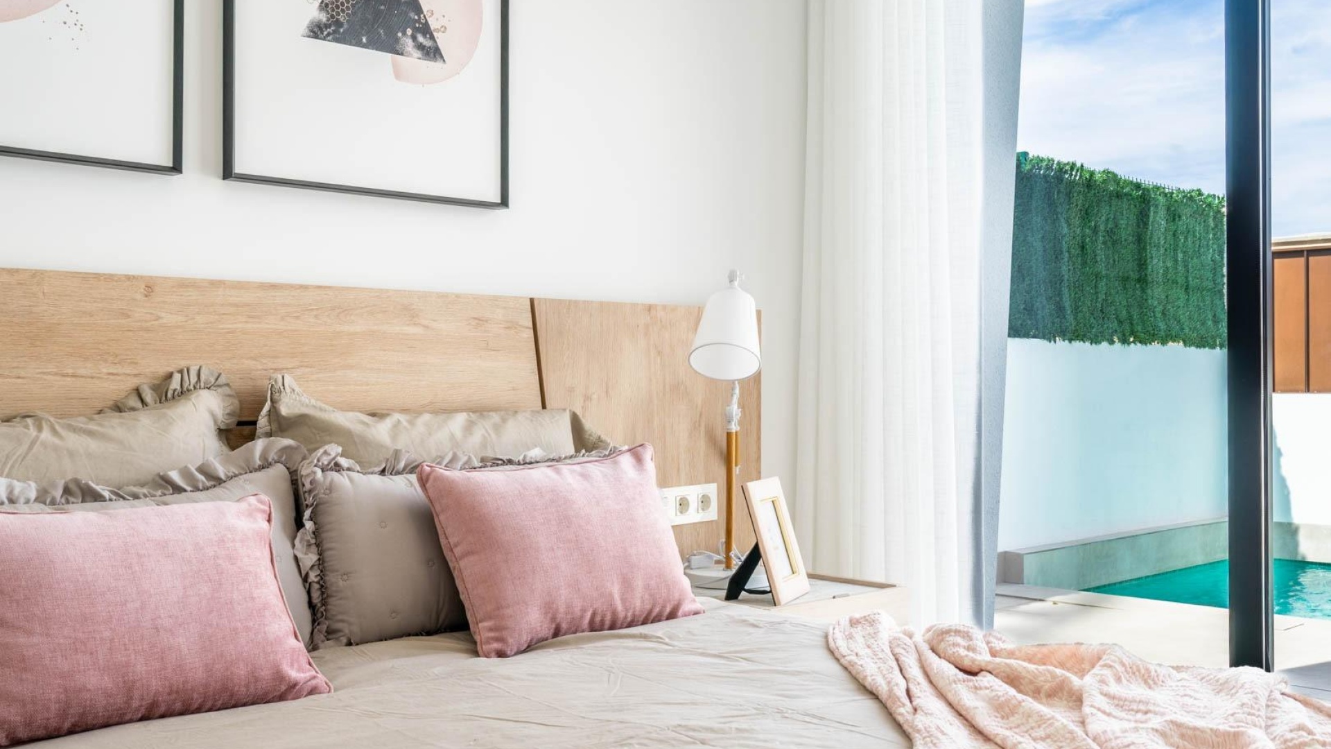 Nybyggnad - Villa - Roldan