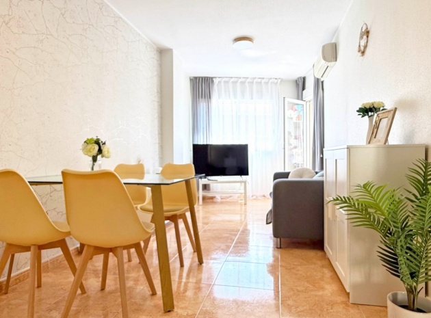 Wiederverkauf - Wohnung - Torrevieja - Beachside Torrevieja