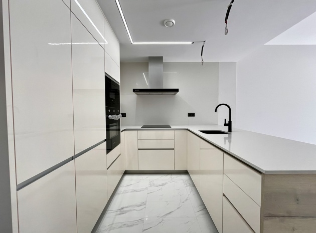 Wederverkoop - Appartement - Punta Prima - Res. Innova Beach