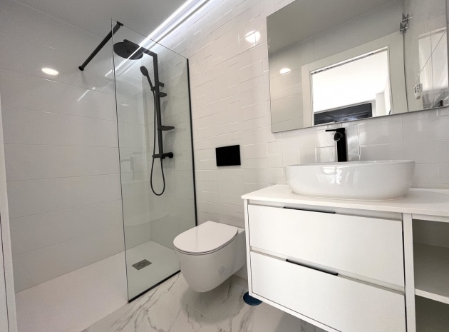 Wederverkoop - Appartement - Punta Prima - Res. Innova Beach