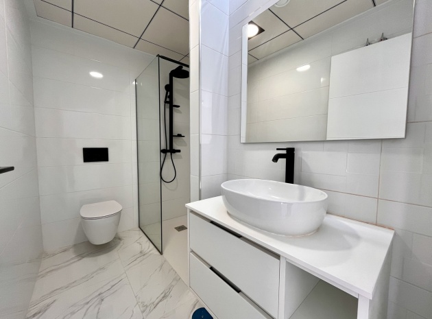 Wederverkoop - Appartement - Punta Prima - Res. Innova Beach