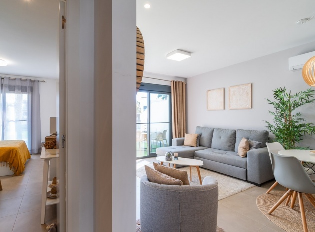 Resale - Apartment - Guardamar del Segura - El Raso