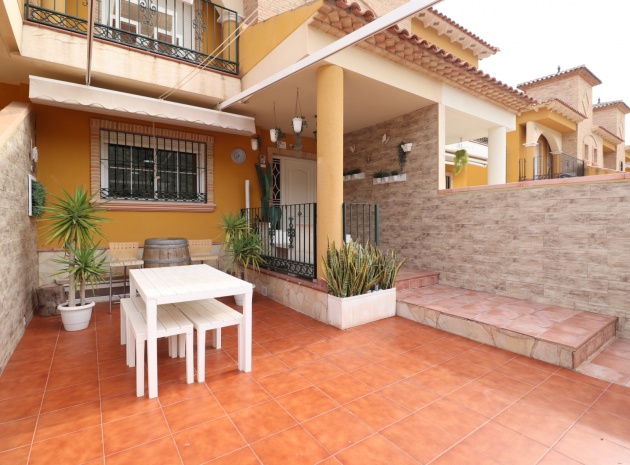 Återförsäljning - Radhus - Cox - Cox - Country